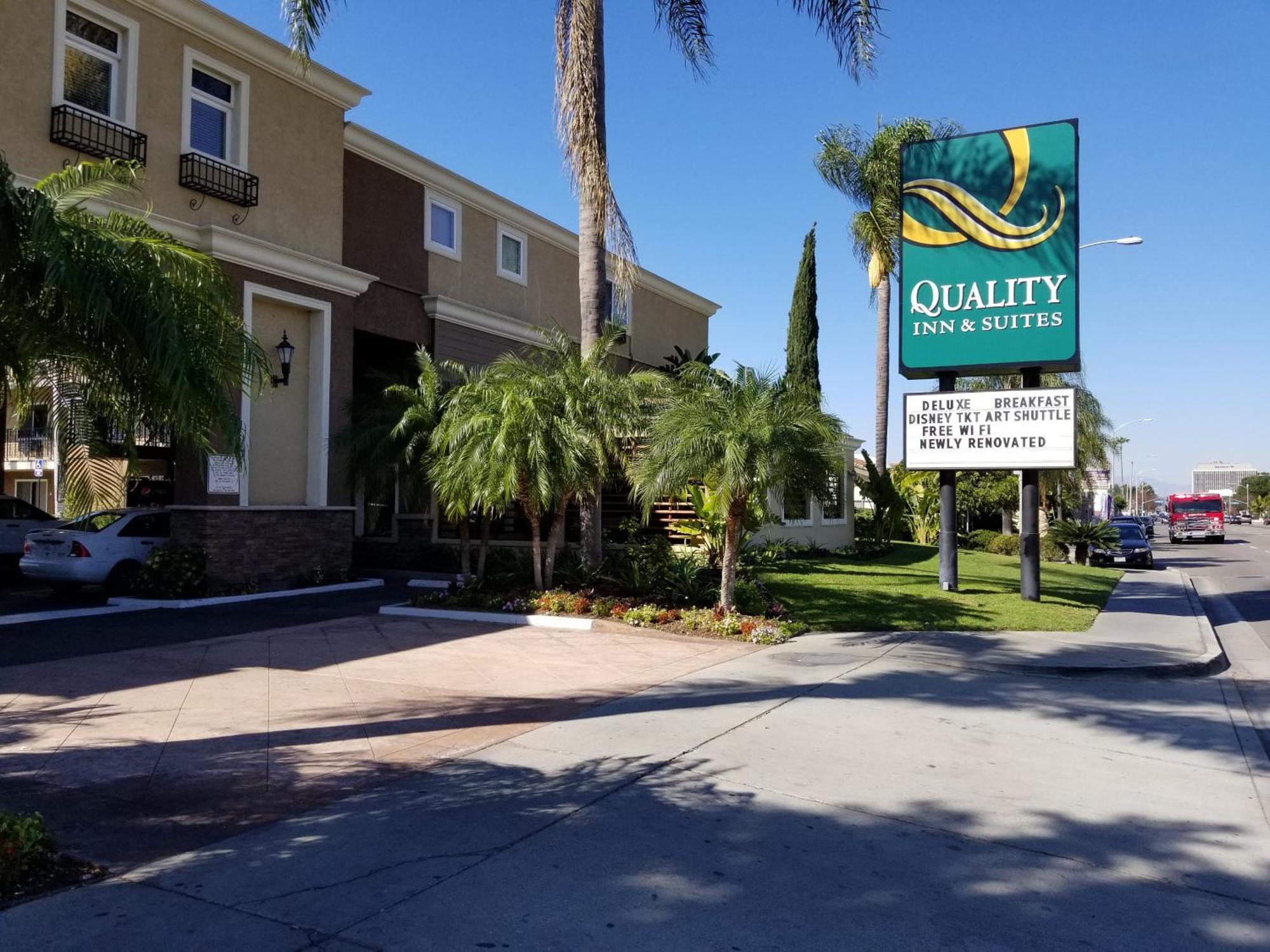 Quality Inn & Suites Anaheim Maingate Exterior photo